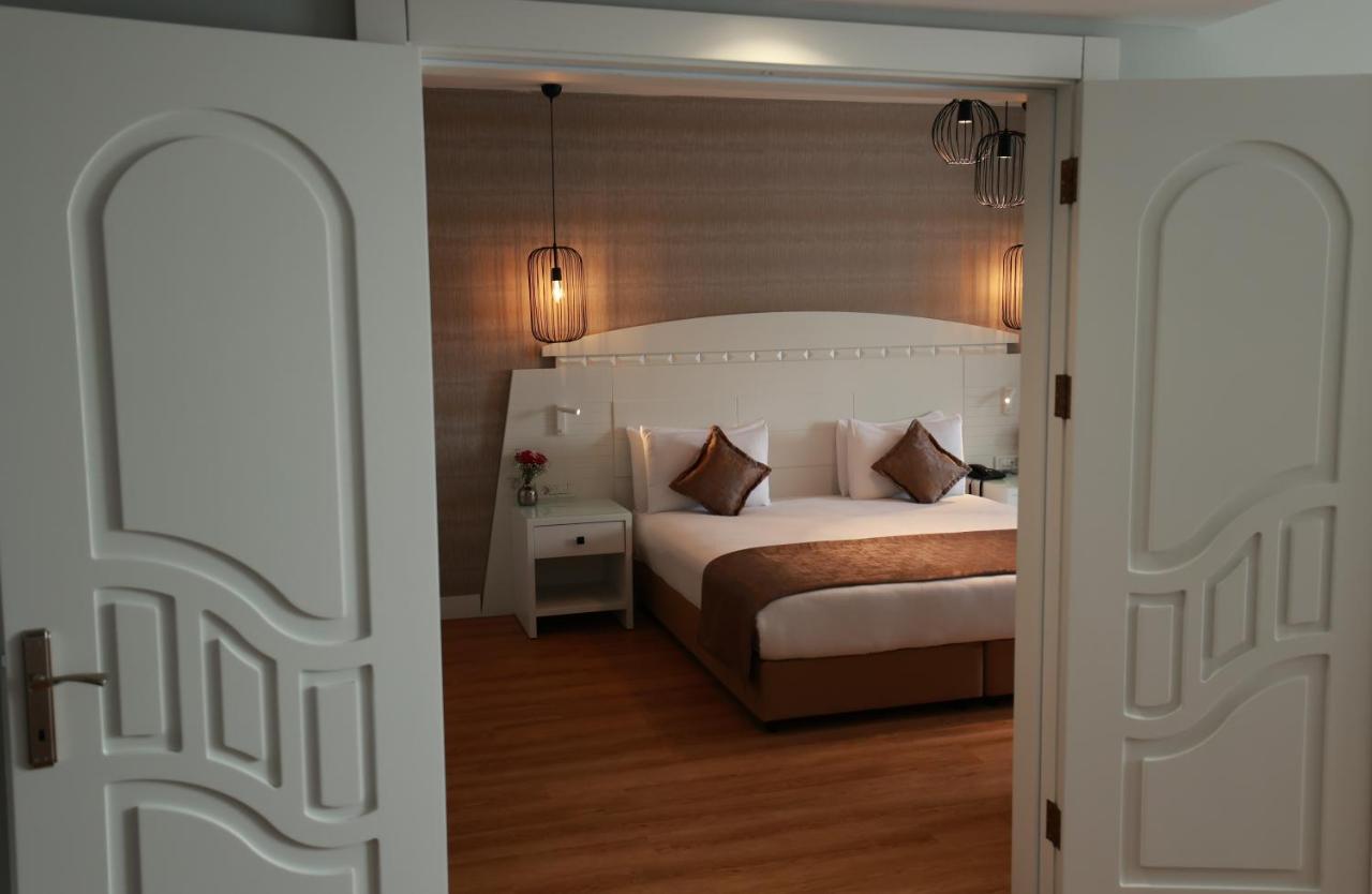 Golden Park Taksim 4*