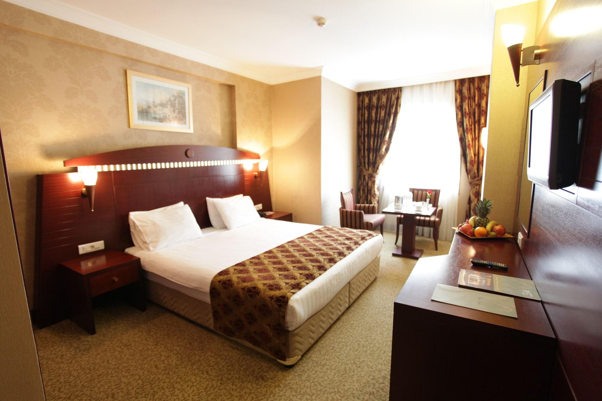 Otel Golden Park Taksim 4*